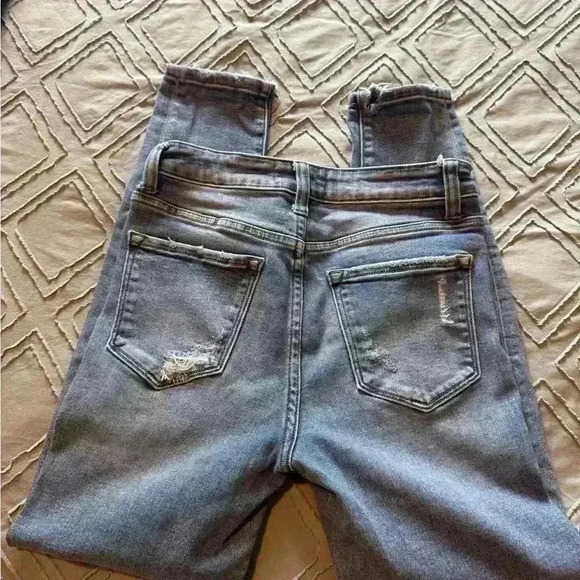 Distressed button fly jeans - Picture 4 of 4